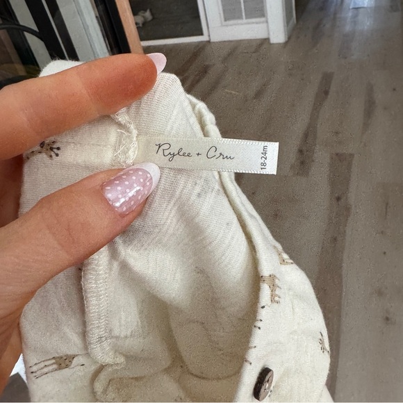 Rylee + Cru Slouch Pants Giraffes print beige leggings toddler boy neutral baby - Picture 6 of 6